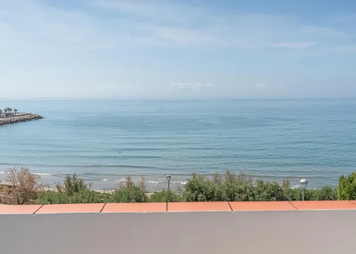 Frente Al Mar سيدجيس