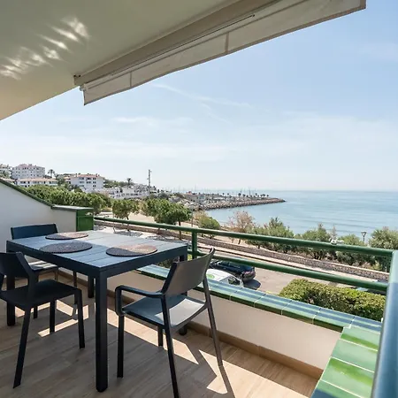 Frente Al Mar Σίτζες