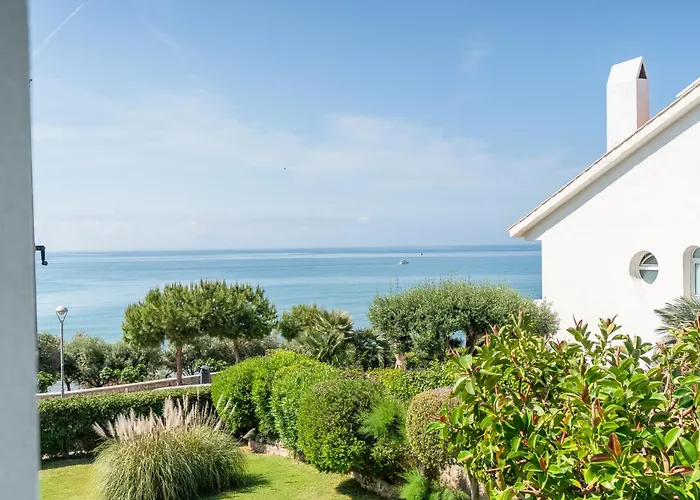 Frente Al Mar Сиджес